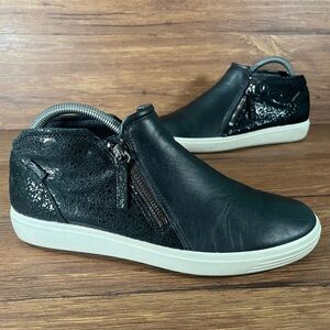 ECCO SOFT 7 Zip Black Leather Sneakers Women’s Size 9 (40) Shoes